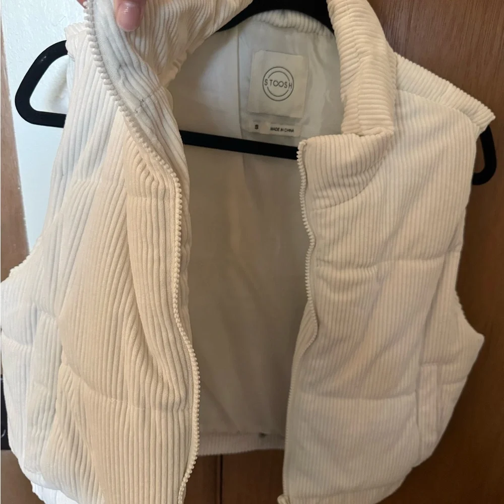 Stoosh Ivory Corduroy Puffer Vest - Picture 2 of 3